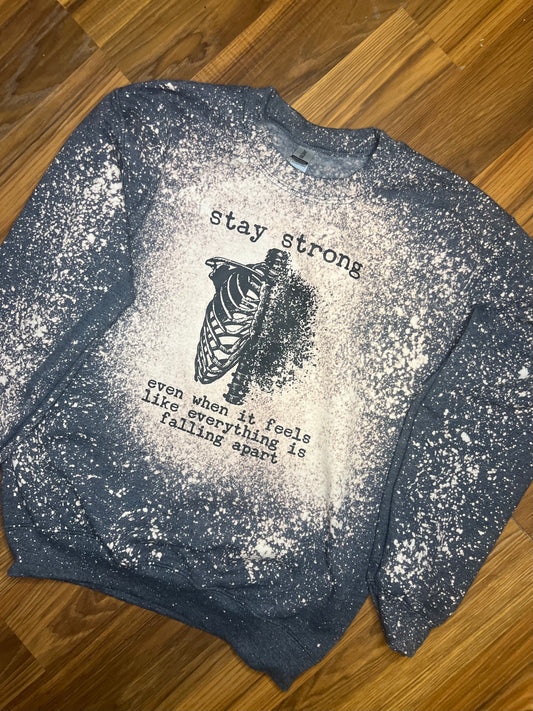 Stay strong crewneck