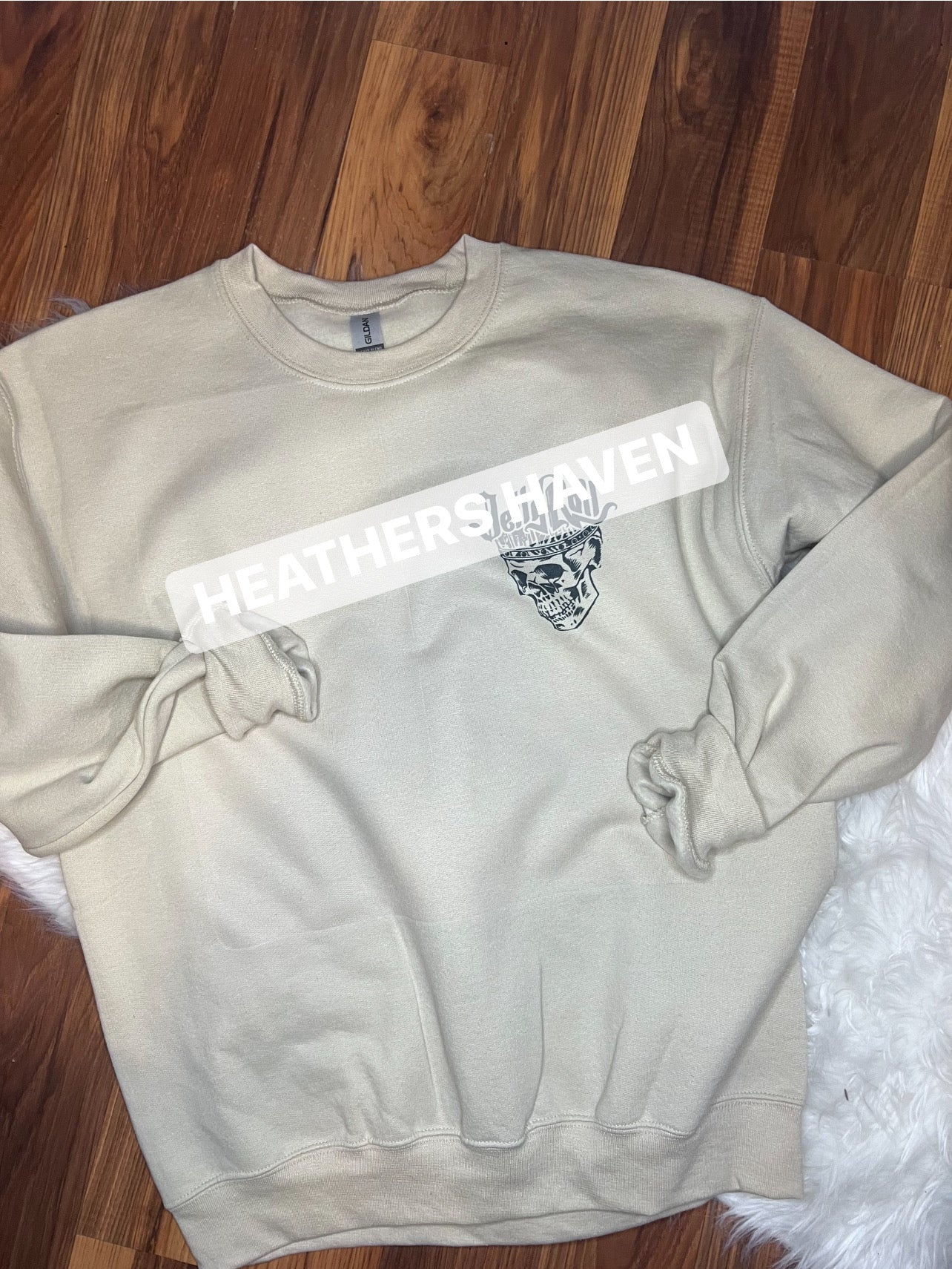 The wind crewneck