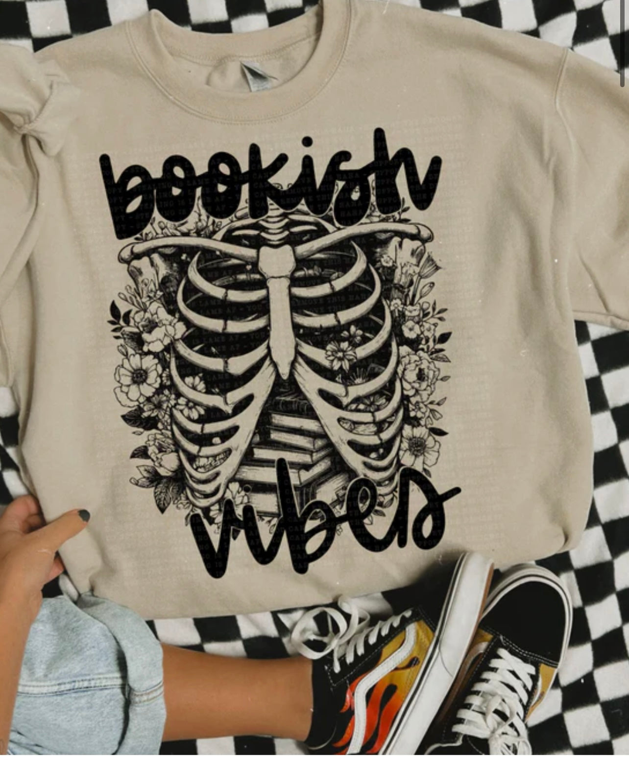 Books crewneck