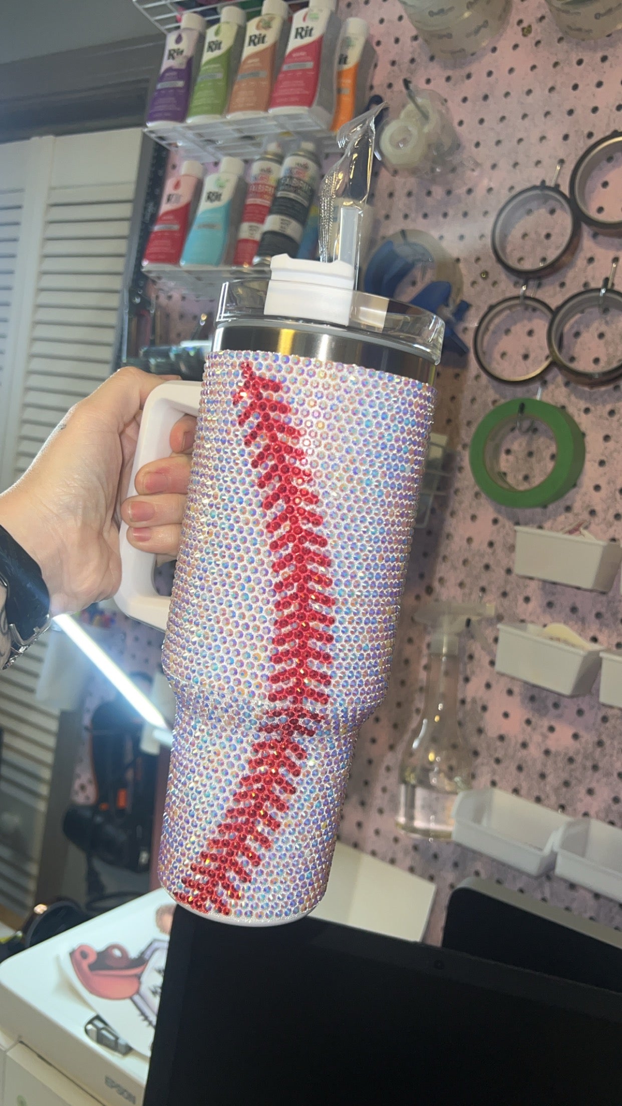 40oz studded cup