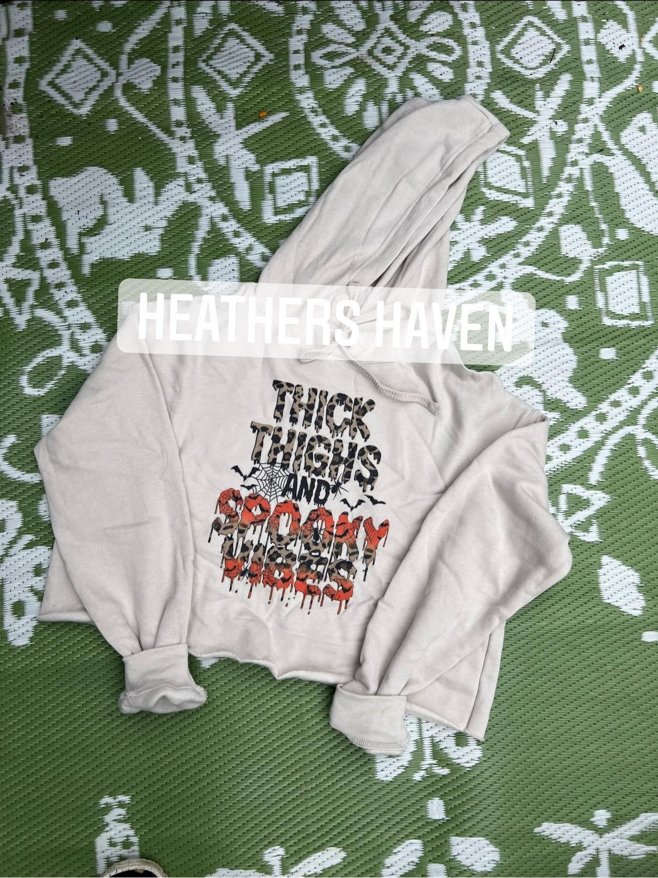 Thighs cropped hoodie